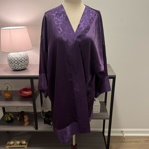 Vintage 90s Victoria’s Secret GOLD LABEL Purple Satin Jacquard Robe – One Size